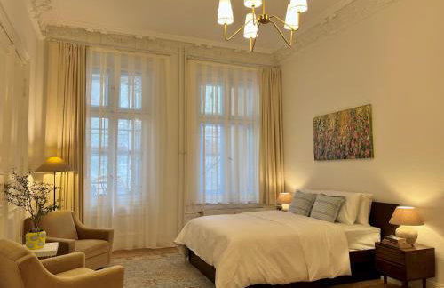 KuDAMM Charming Old Home,4-9 ppl,Family Friendly,Wifi,Savignyplatz - Photo 2