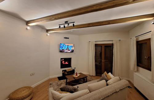 Trifonakia - Photo 2