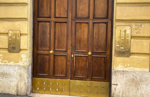 MARIA TERESA Apartment II - Refined Living with Excellent City Links - Via Alessandria - QUARTIERE TRIESTE - Foto 18