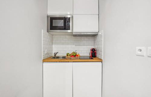 Eiffel Tower & Champs-Elysees - Paris Vacation Rentals - Foto 13