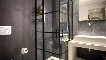 2 Bedroom 2 Bath Modern Apartment 9min from Metro Station - Foto 3, towels, Shower