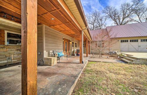 Lakeside Haven with Sandy Beach, Sleeps 12, 3 Bath - Foto 10