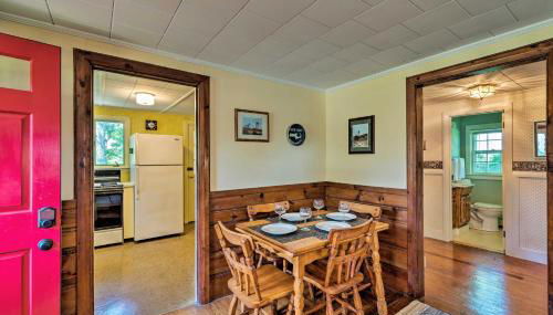 Cape Cod House with Grill and Yard - Drive to Beach! - Foto 5