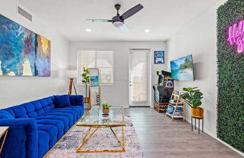 Charming 3BR Apartment | Near Disney + Arcade - Foto 1