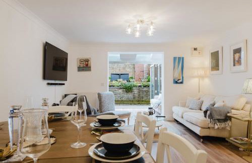 Stylish Retreat with Private Garden in Tetbury - Foto 36