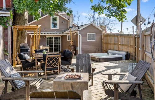 3BR Cozy Family Home with HotTub & Spacious Backyard - Foto 79