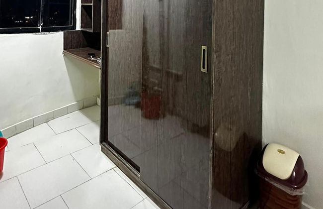 No Unmarried Couple- 1-bed Apartment in North Kara - Photo 10