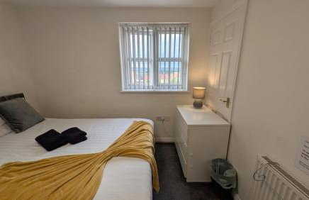 Large Modern House With Private Parking - Foto 156