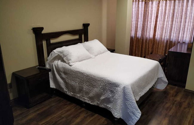 Madre Nuestra - Photo 3