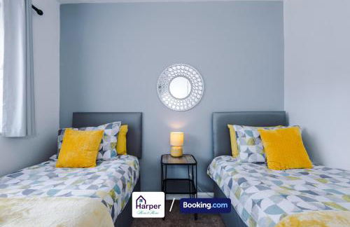 Lux Stay at Buckley 4BR Sleeps-10 7 Beds - Foto 19