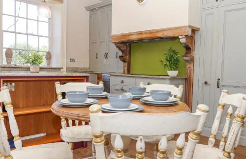 Solton Manor - Photo 13