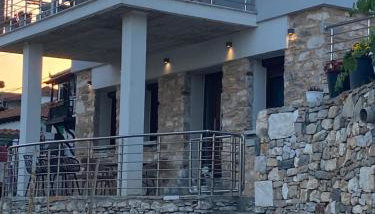 Rozi Apartment - Photo 3