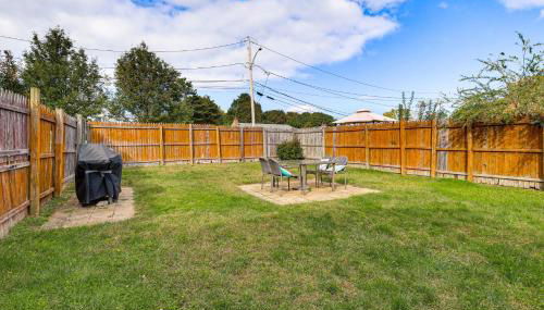 Beachfront, Dog-Friendly Milford Getaway with Yard! - Foto 2