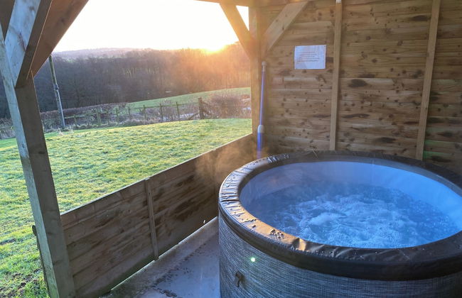 Shepherds Hut-1 Bed-hot Tub -views - Foto 6