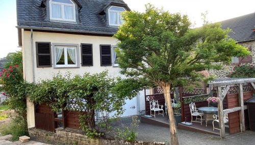 Ferienwohnungen Eifelstuben mit Charme - am See, nahe Burg - Foto 2