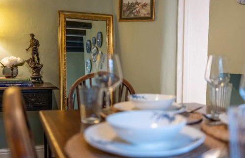 Beautiful 2 Bedroom Cottage in the Cotswolds - Photo 11