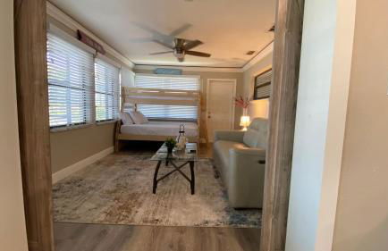 Waterfront Hernando beach house on deep water canal w/dock, fishing, kayak - Foto 26