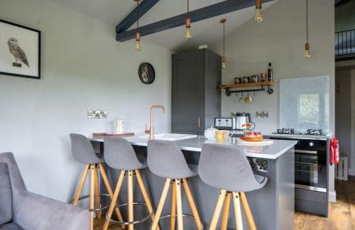 Birch Banc Retreats - Glyn-Haul, New Enc Decking - Foto 7