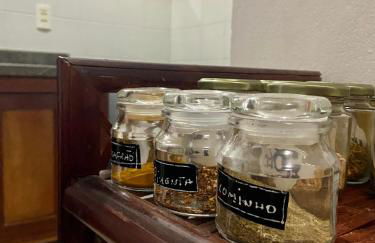 Apartamento Pimenta Rosa, 400m do mar, rua principal - Foto 8