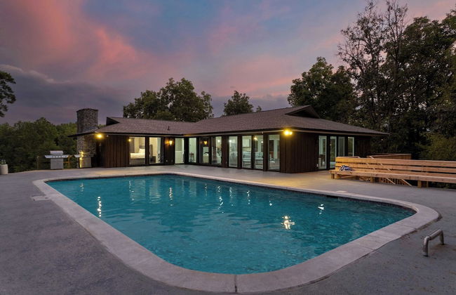 Amber Refresh by Avantstay Pool and Hot Tub - Foto 34