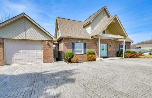 Lake Cumberland Home with Hot Tub and Game Room - Foto 39