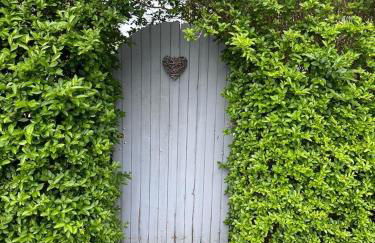 Peaceful and Stylish Garden Flat Close to Transport and City Centre - Foto 4