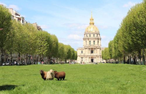 Bright & elegant appartment with view over Invalides, near St Germain des Prés - Foto 24