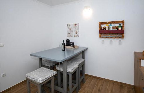 4 Bedroom Beautiful Home In Rogotin - Foto 21