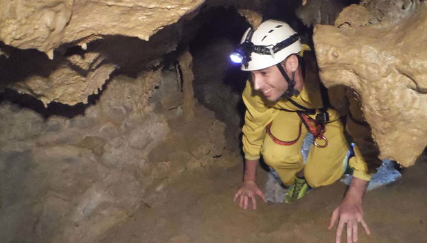 Exploring the Cueva del Nozal