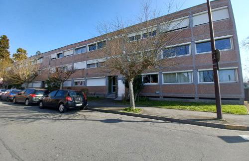 Two bedrooms modern apartment close to Tram - Foto 17