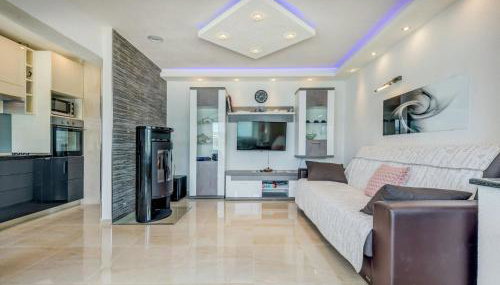 Apartment in Arbanija With Terrace - Foto 3