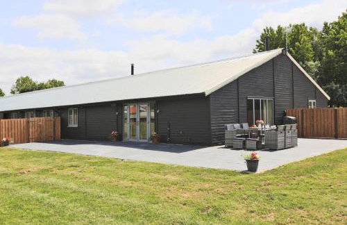 7 Bed in Barsham oc-then - Photo 3