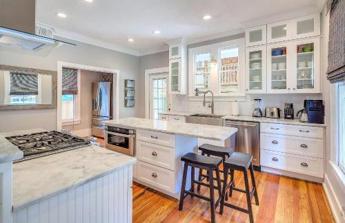 Historic Lady Renovated-Half Mile Walk to DT-Beach 3 Mi-Optional Guesthouse - Foto 2