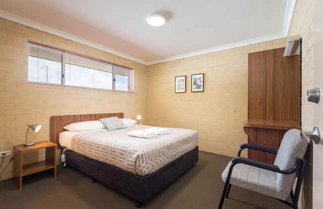 Albany Holiday Units - Photo 20