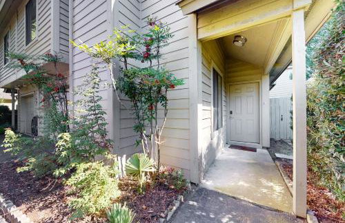 Maple Leaves - 30 Day Rental - Photo 19