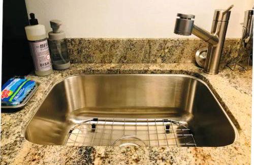 Red Rock Escape - Cozy King Bed Studio & Gardens, Trails, Views, Red Rock Pass - Foto 27