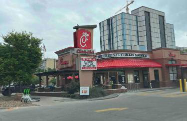 Cozy Downtown Studio - near UT - Foto 18