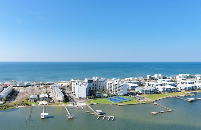 1br/1ba Sleeps 4 Near Beach w/ Breathtaking Ocean Views - Photo 4