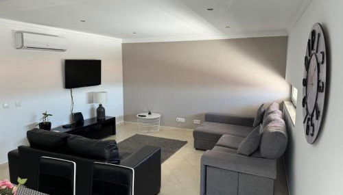 Modern 2 Bed Apartment 5km Carvoeiro - Photo 3