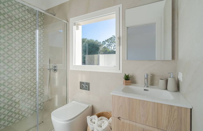 Villa Ophelia Stunning Pool - Photo 11