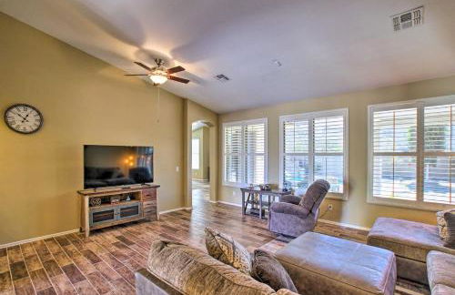 4 Mi to Surprise Stadium! Snowbird Haven with Pool - Foto 23