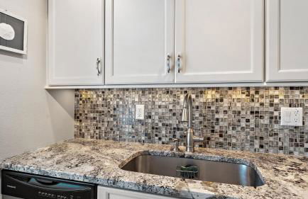 Sunset Sanctuary 2 Bedroom Condo by RedAwning - Foto 40