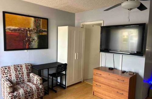 Private Studio GuestHouse With Everything! - Foto 4