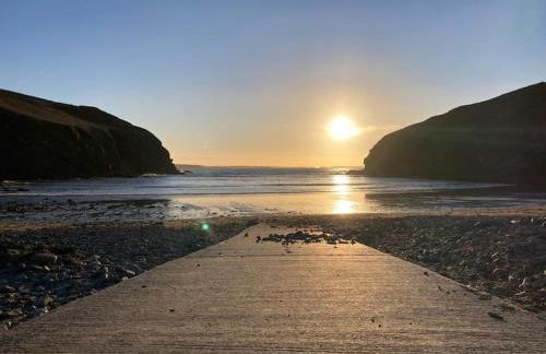 The Lower Hymnary - Photo 5