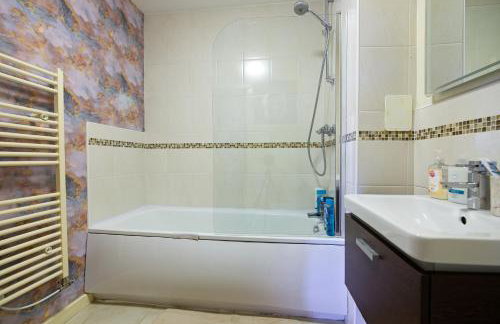 Manchester Retreat - Modern 2BR Apartment - Foto 34