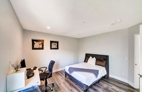 Stunning Hilltop 5BR With View And Hot Tub! - Foto 64