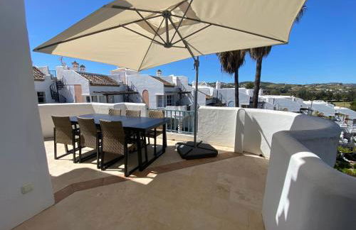 Casa Mariana Penthaus apartment with golf and mountains view - Photo 29