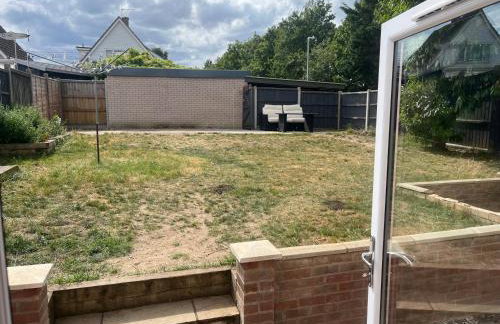 Spacious modern detached house in eye near A140 in the town centre - Foto 5