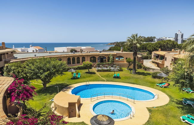 Clube Maria Luisa - Foto 1