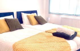 3 BEDROOM, FREE PARKING, WiFi, COSY, 5-BED HOUSE WITH GARDEN - Foto 6